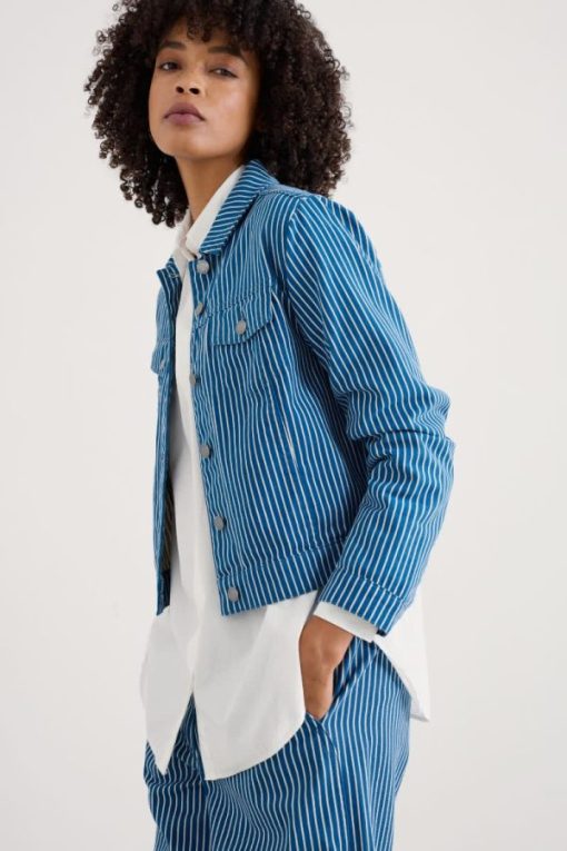 Steppost.shopc68f24ef72 4